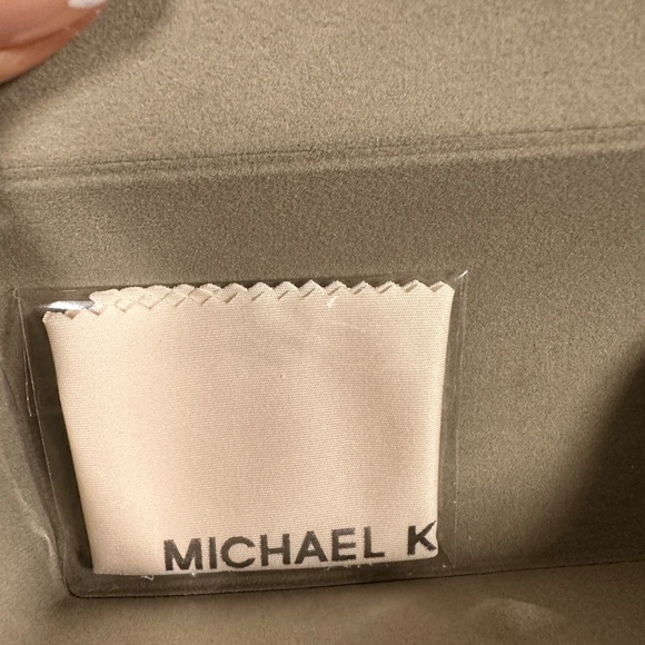 Michael Kors Sunglass Case - Picture 4 of 4